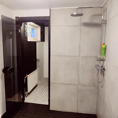 Yksioe Omalla Puusaunalla דירה קוסאמו