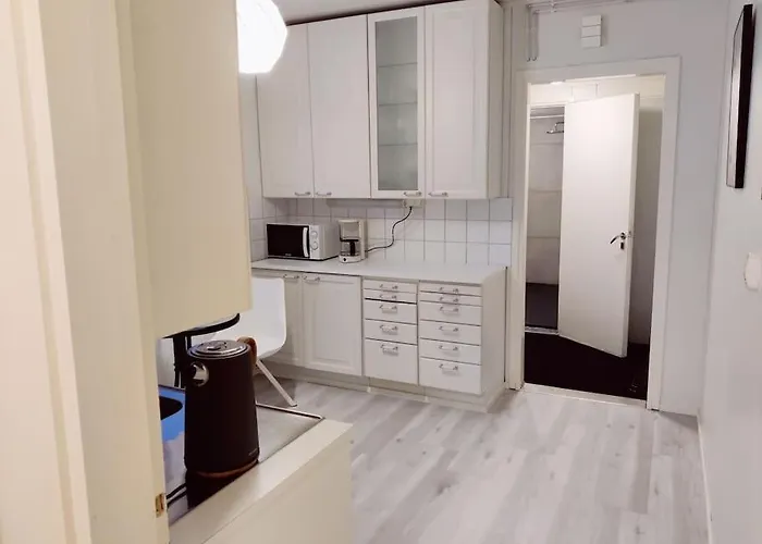 Yksioe Omalla Puusaunalla *